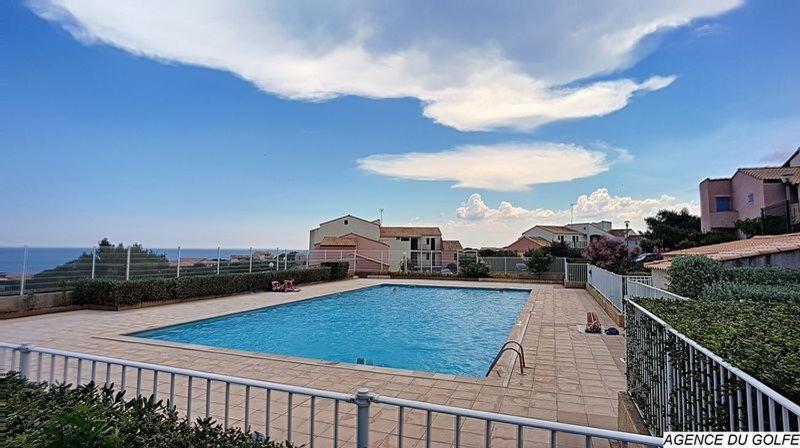 Appartement T3 Avec Terrasse Donnant Sur La Mer Sur Saint Pierre La Mer エクステリア 写真